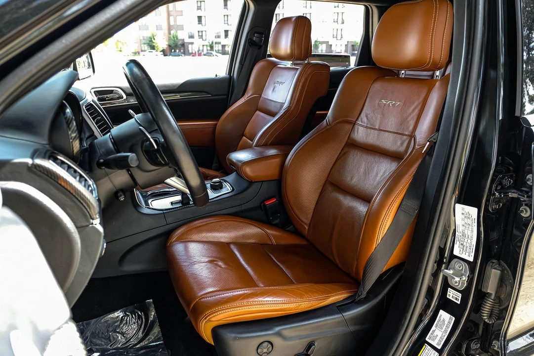 2014 Jeep WK2 Grand Cherokee SRT - Image 30 of 31