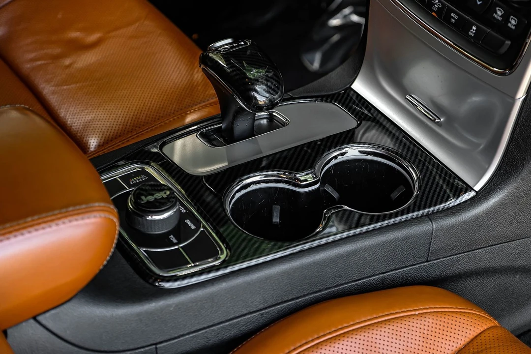 2014 Jeep WK2 Grand Cherokee SRT - Image 23 of 31