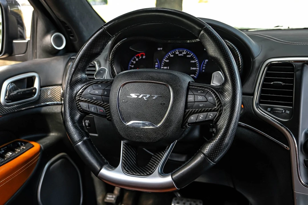2014 Jeep WK2 Grand Cherokee SRT - Image 15 of 31