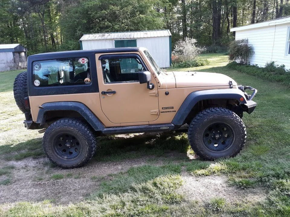 2014 Jeep JK Wrangler - Image 2 of 3