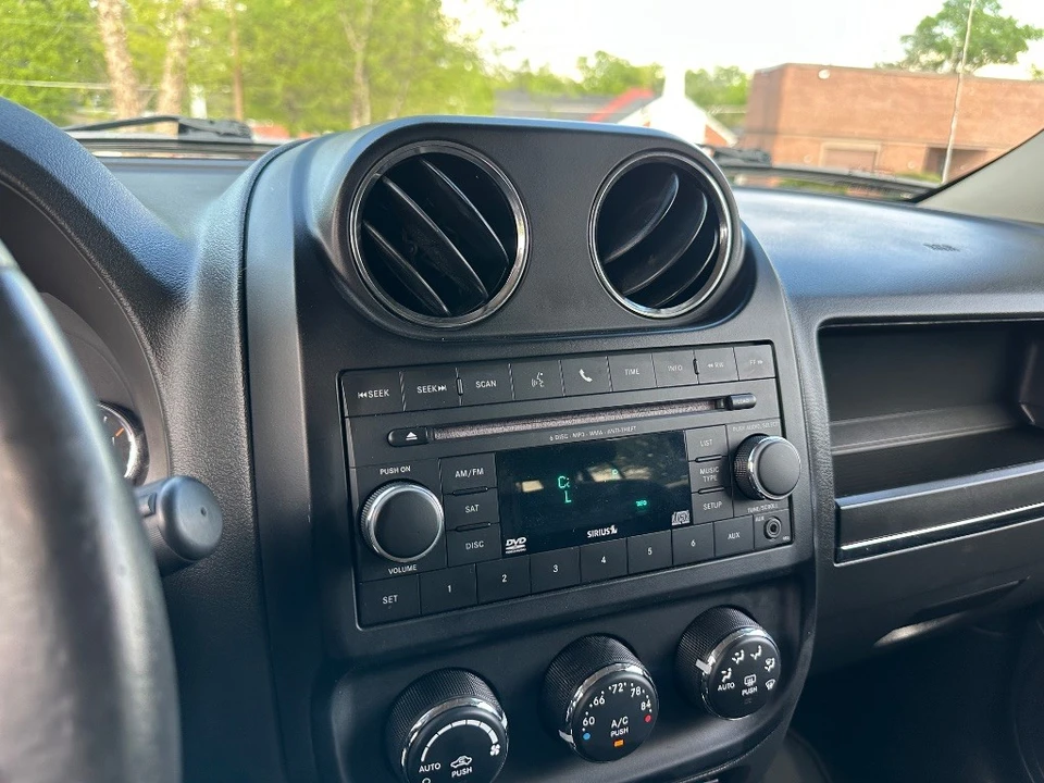 2014 Jeep Patriot - Image 16 of 21
