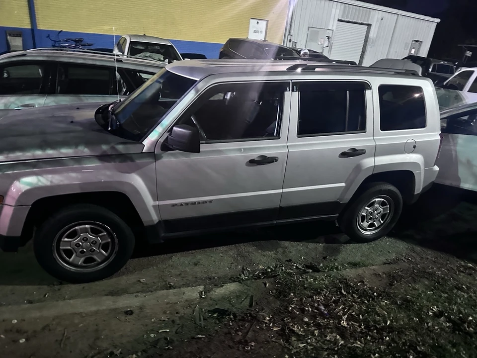 2014 Jeep Patriot - Image 2 of 5