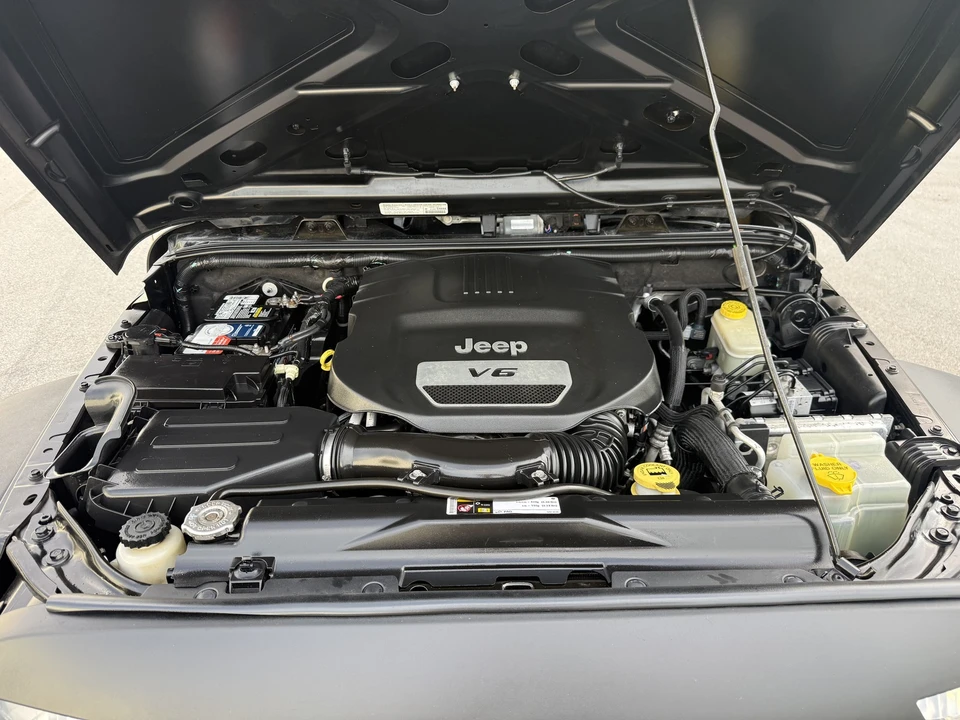 2014 Jeep JK Wrangler - Image 16 of 21