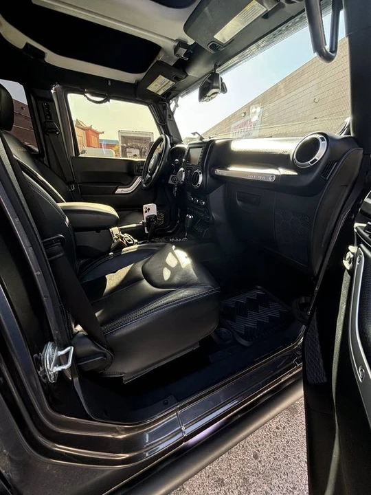2014 Jeep JK Wrangler - Image 4 of 5