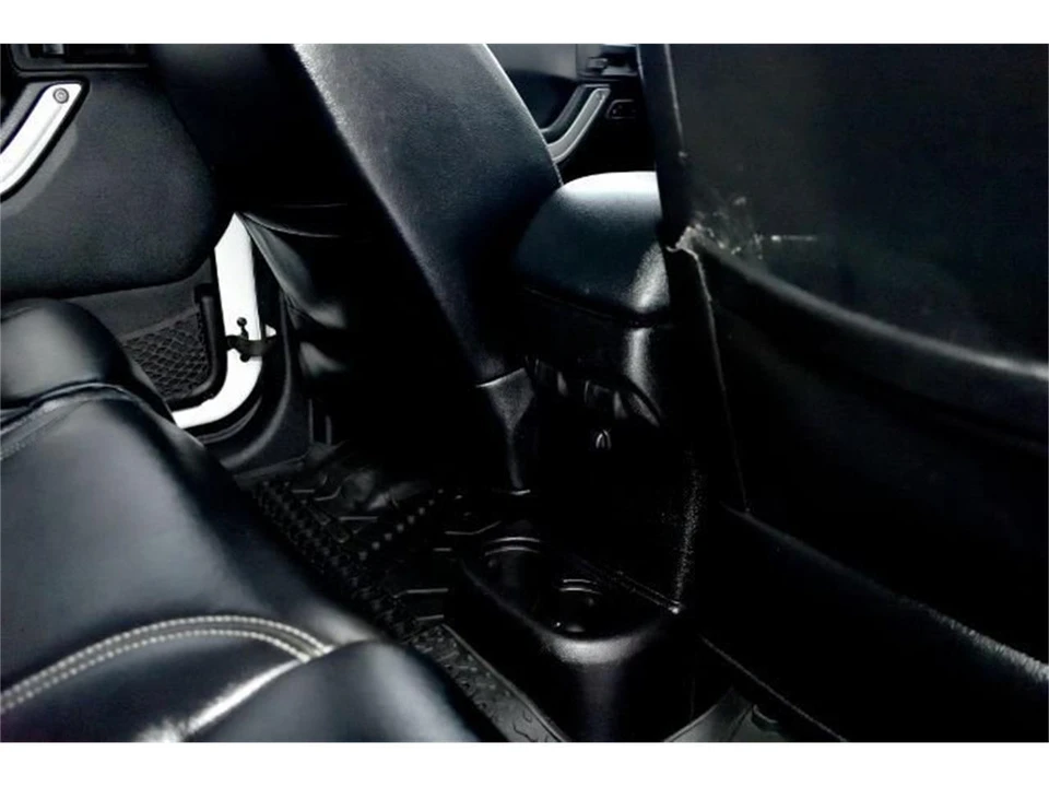 2014 Jeep JK Wrangler - Image 23 of 31