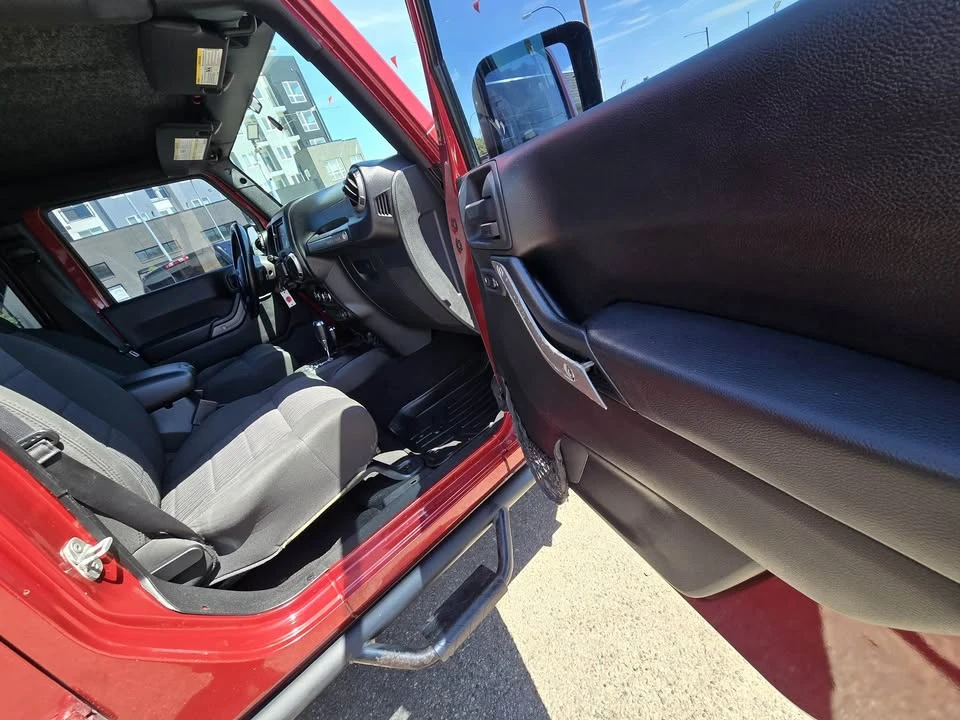 2014 Jeep JK Wrangler - Image 14 of 17