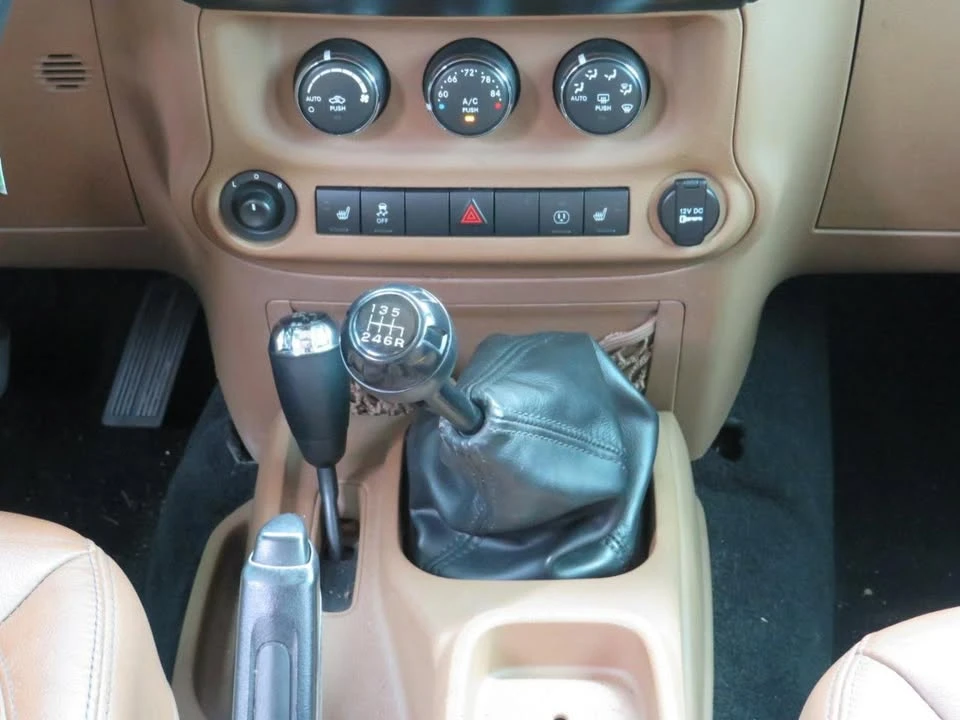 2014 Jeep JK Wrangler - Image 17 of 20