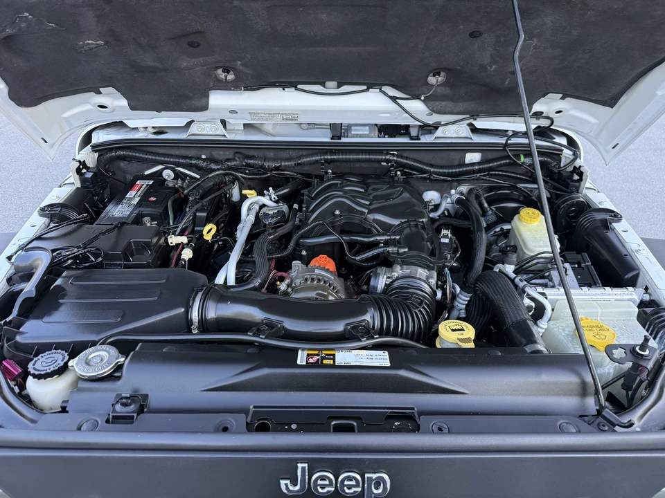 2014 Jeep JK Wrangler - Image 20 of 31