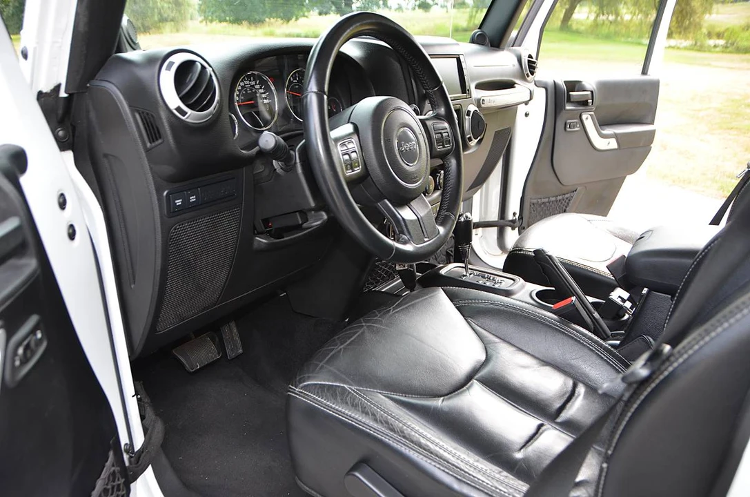 2014 Jeep JK Wrangler - Image 15 of 20