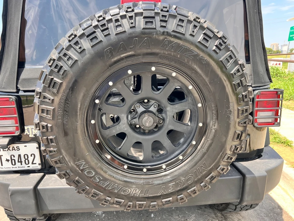 2014 Jeep JK Wrangler - Image 18 of 31