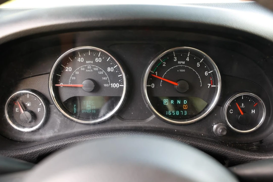2014 Jeep JK Wrangler - Image 27 of 31