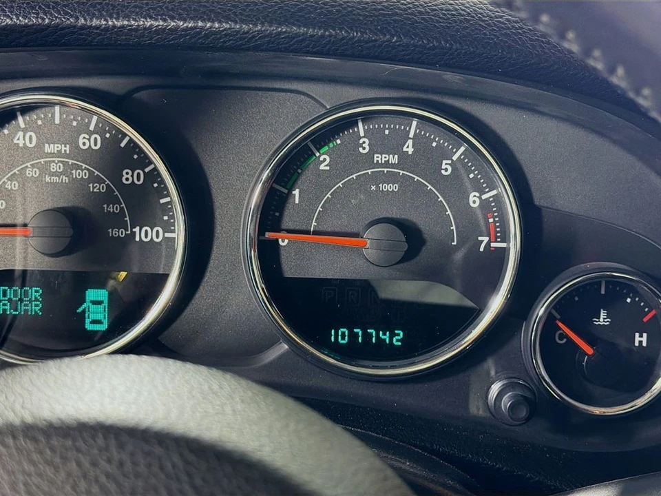 2014 Jeep JK Wrangler - Image 14 of 31