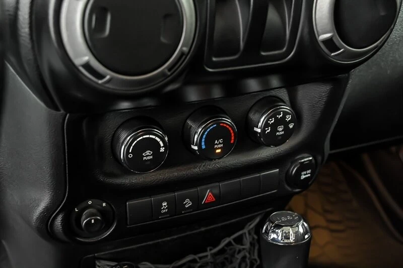 2014 Jeep JK Wrangler - Image 26 of 28