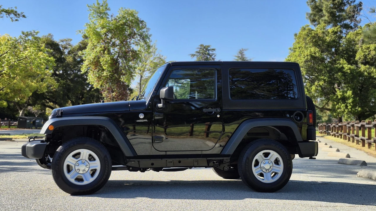 2014 Jeep JK Wrangler - Image 25 of 31
