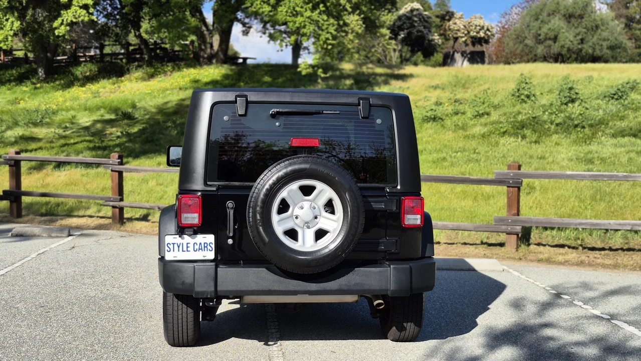 2014 Jeep JK Wrangler - Image 19 of 31