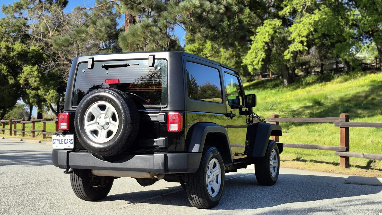 2014 Jeep JK Wrangler - Image 18 of 31