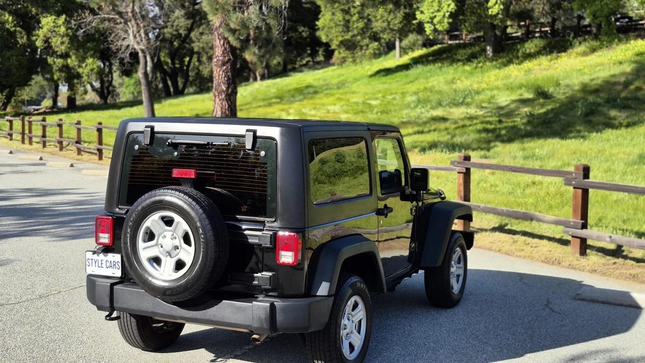 2014 Jeep JK Wrangler - Image 17 of 31