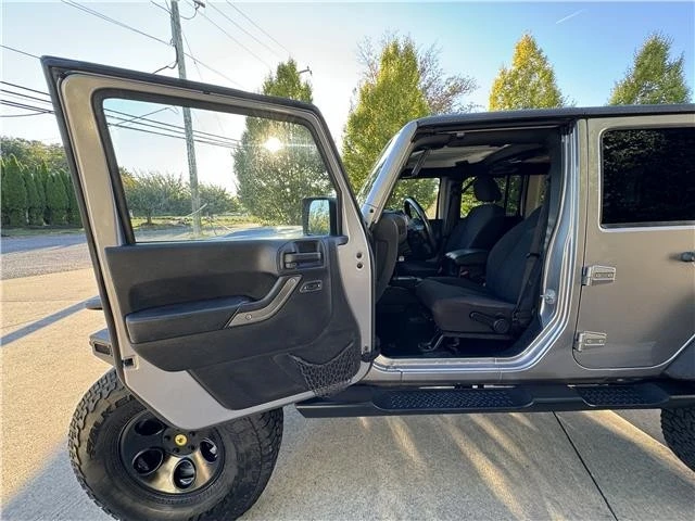 2014 Jeep JK Wrangler - Image 21 of 31