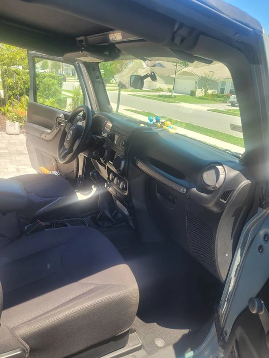 2014 Jeep - Image 7 of 7