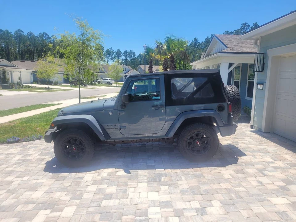 2014 Jeep - Image 3 of 7