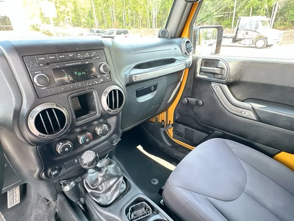 2014 Jeep JK Wrangler - Image 18 of 19