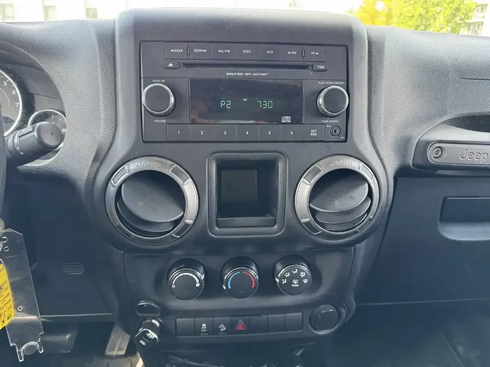 2014 Jeep JK Wrangler - Image 6 of 6