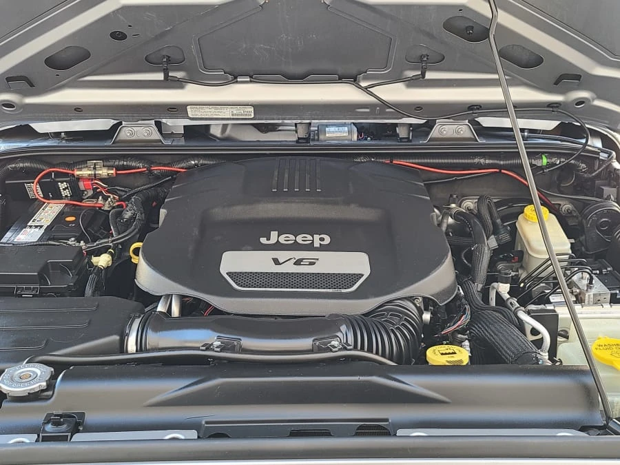 2014 Jeep JK Wrangler - Image 15 of 20
