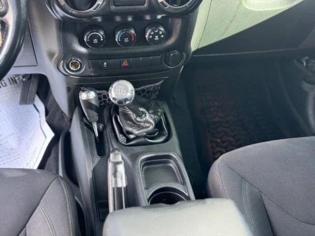 2014 Jeep JK Wrangler - Image 16 of 17