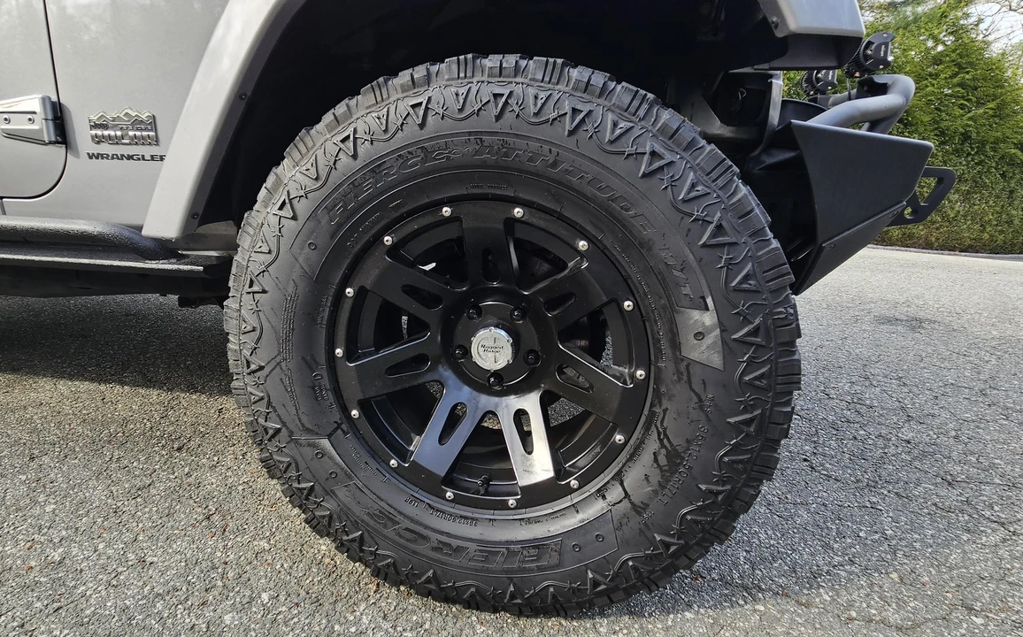 2014 Jeep JK Wrangler - Image 23 of 31