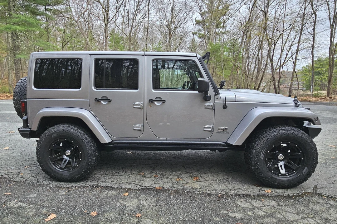 2014 Jeep JK Wrangler - Image 3 of 31