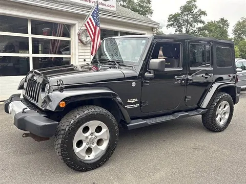 2014 Jeep Wrangler Unlimited Sahara 4x4