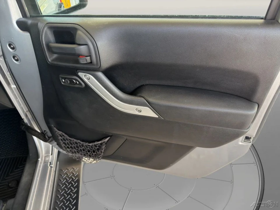 2014 Jeep JK Wrangler - Image 18 of 21