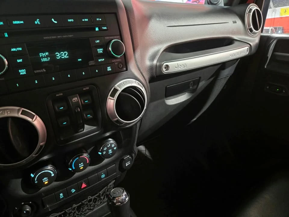 2014 Jeep JK Wrangler - Image 17 of 19