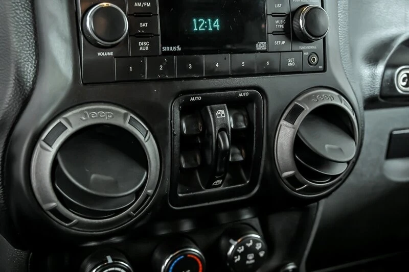 2014 Jeep JK Wrangler - Image 25 of 28