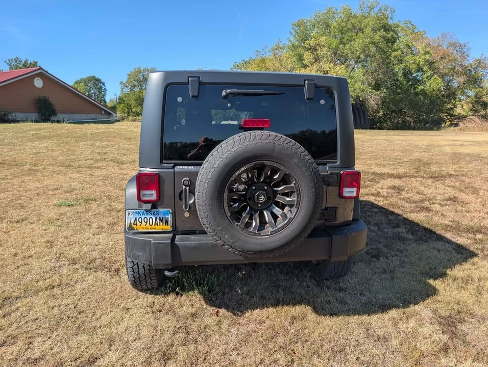2014 Jeep JK Wrangler - Image 4 of 5
