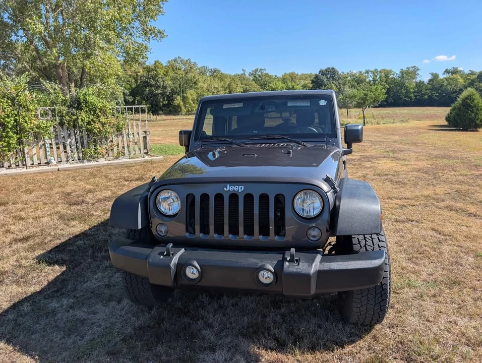 2014 Jeep JK Wrangler - Image 2 of 5