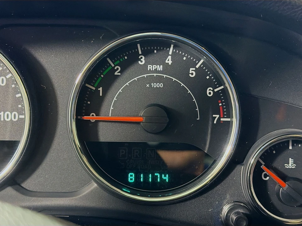 2014 Jeep JK Wrangler - Image 15 of 31