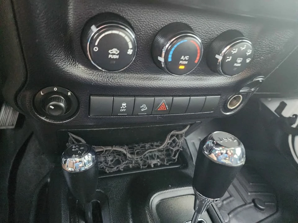 2014 Jeep JK Wrangler - Image 15 of 19