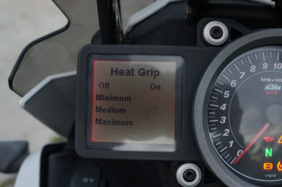 2014 KTM - Image 25 of 31