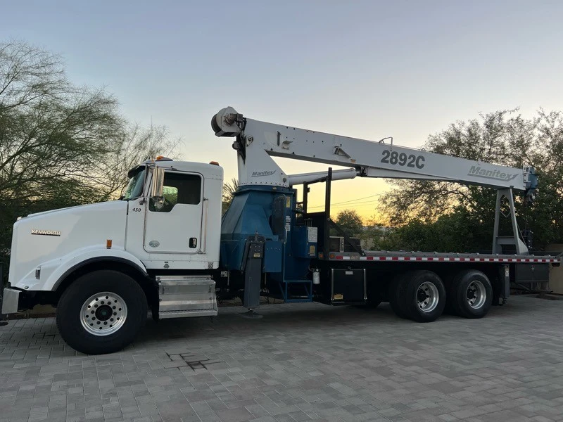 2014 Kenworth - Image 2 of 21