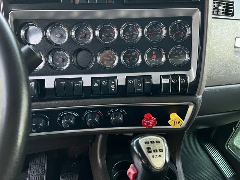 2014 Kenworth - Image 9 of 21