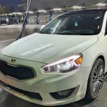2014 Kia Cadenza Limited Sedan 4D