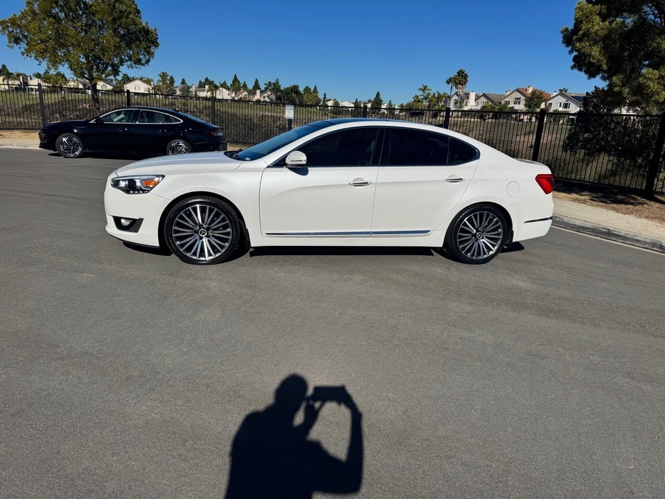 2014 Kia - Image 2 of 13