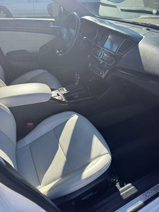 2014 Kia - Image 11 of 13