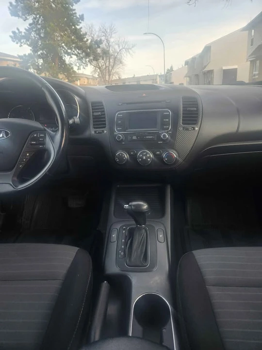 2014 Kia Forte - Image 8 of 19