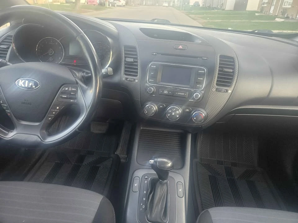 2014 Kia Forte - Image 11 of 19