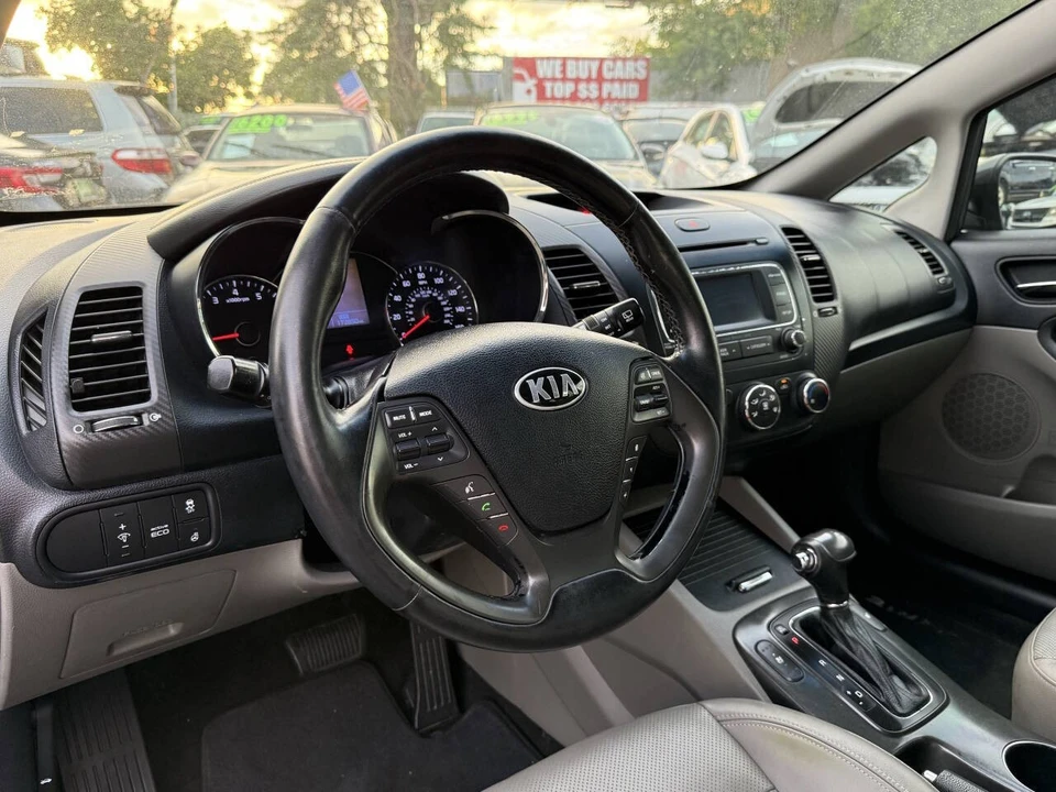2014 Kia Forte - Image 11 of 12