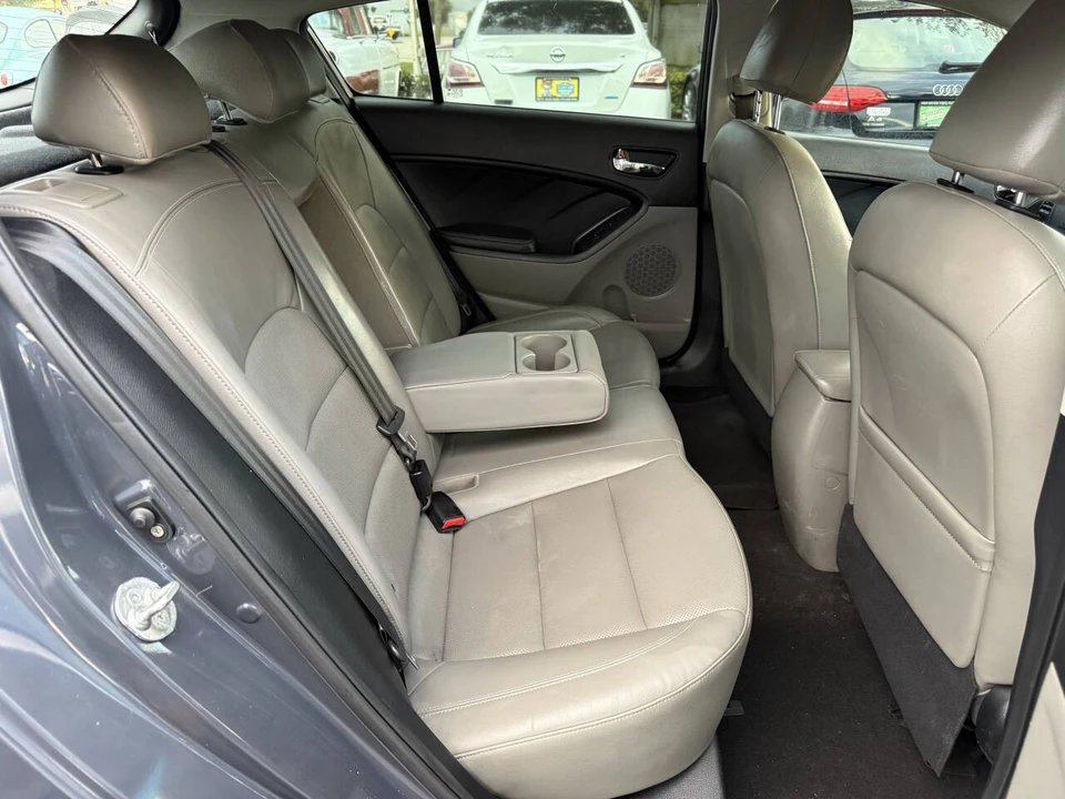 2014 Kia Forte - Image 20 of 21