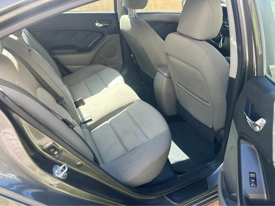 2014 Kia Forte - Image 10 of 12