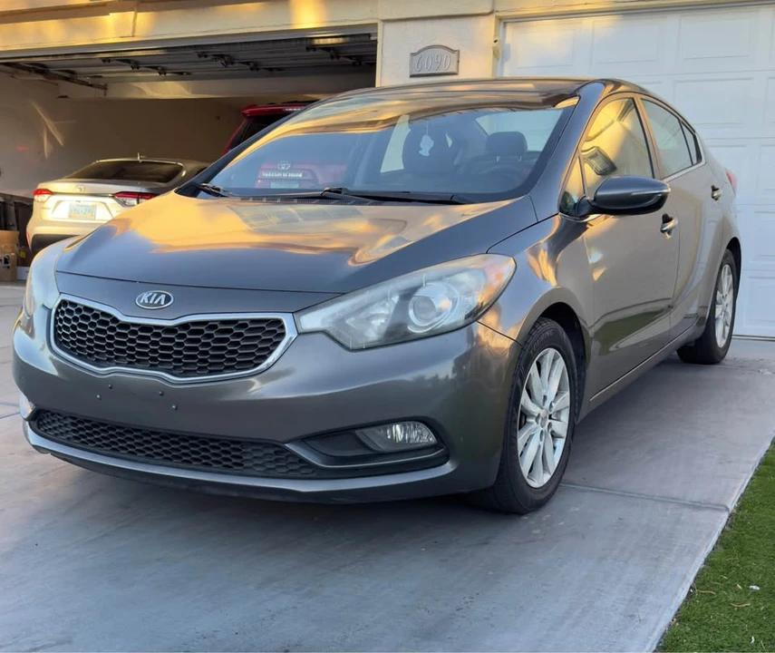 2014 Kia Forte - Image 4 of 8